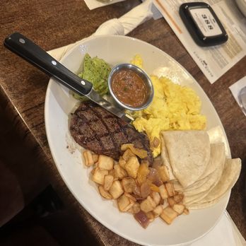 Black Walnut Café - New American Near Me - Houston, Texas Black Walnut Café - New American Near Me - Houston, Texas