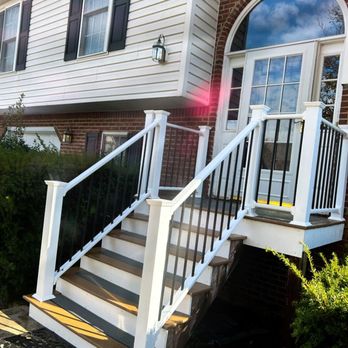 Stein's Construction Company - Composite deck - Decks & Railing Near Me Stein's Construction Company - Composite deck - Decks & Railing Near Me