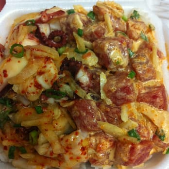Ono Seafood - 1/2 Spicy 1/2 Tako!!!! - Seafood Near Me - Honolulu, Hawaii