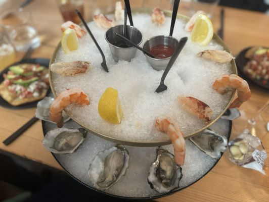 Left Coast Seafood & Marketplace by null