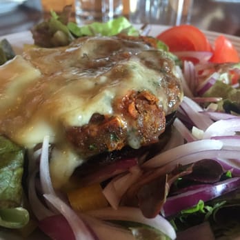 Maddens Bridge Bar - Portobello mushrooms - Guest Houses Near Me - Bundoran, DL