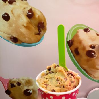Cookie Dough Dreams - Desserts Near Me - Burbank, California