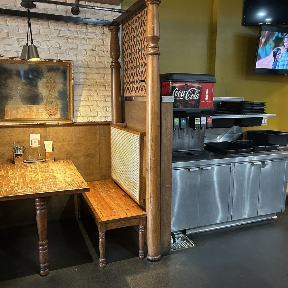 Southern Spice - Drink area - Indian Near Me - Irvine, California Southern Spice - Drink area - Indian Near Me - Irvine, California