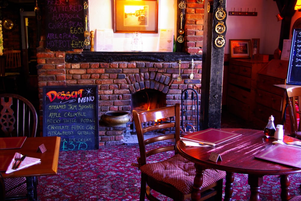 THE COMPASSES Updated October 2024 12 Colchester Road, Maldon