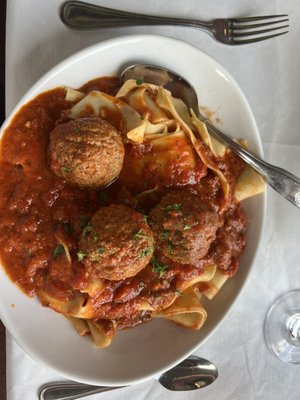 Vaccaros Trattoria by null