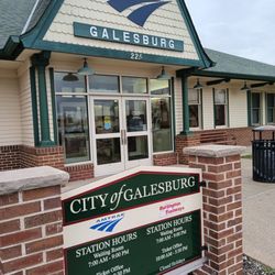 Amtrak - Welcome To Amtrak Passenger Rail Service  Galesburg IL  California Zephyr  and SW Chief awaits