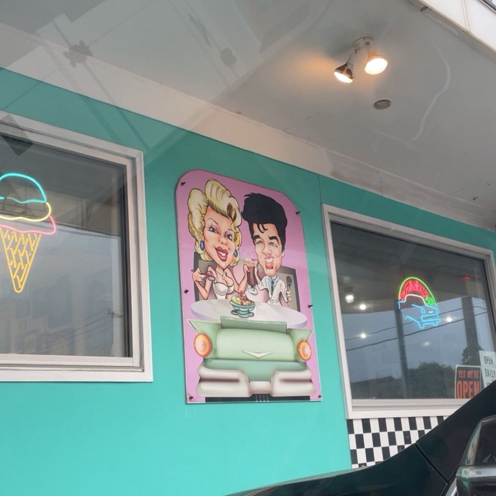 Cool Scoops - Ice Cream & Frozen Yogurt Near Me - North Wildwood, New Jersey