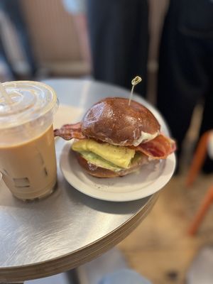 Smør Bakery by null