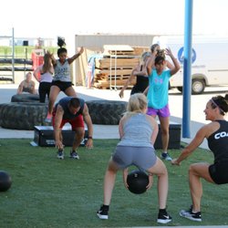 Pursuit Training & Performance Gym - Med Ball Slams