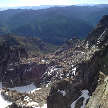 Sierra Buttes - The view from the top - Hiking Near Me