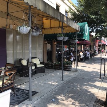 Stauf’s Coffee - the outside of a coffee shop - Desserts Near Me - Columbus, Ohio