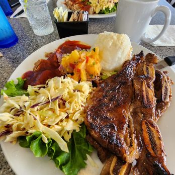Pineapples Island Fresh Cuisine - Hilo Local plate - New American Near Me - Hilo, Hawaii Pineapples Island Fresh Cuisine - Hilo Local plate - New American Near Me - Hilo, Hawaii