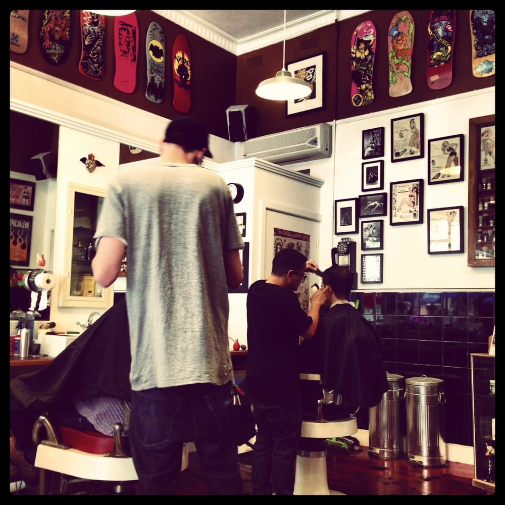 ROYAL CROWN BARBERS 539 Glenferrie Rd, Hawthorn Victoria, Australia