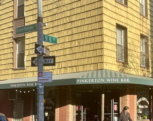 Pinkerton Wine Bar by null