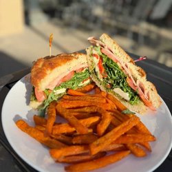 Crave Cafe Studio City