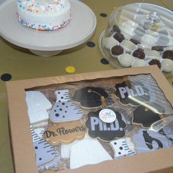 Black Flour - Cupcakes Near Me - Frisco, Texas