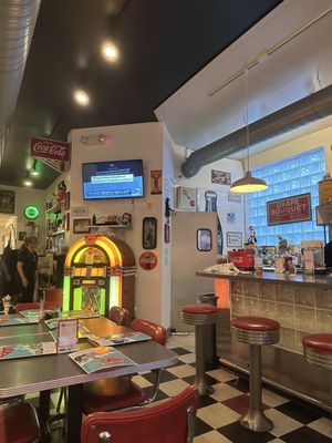 Cafe Manhattan by null