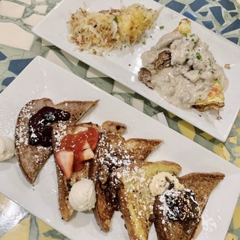 Batter & Berries - super flight and pork sausage omelette with cheesy hash browns - Breakfast & Brunch Near Me - Chicago, Illinois
