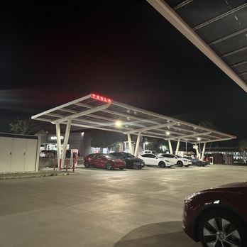 Tesla Supercharger - Firebaugh - EV Charging Stations Near Me - Firebaugh, California