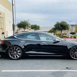 Tesla Supercharger - Fremont - This business needed a photo. :)