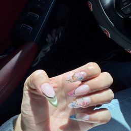 Nails by Hani Nails by Hani