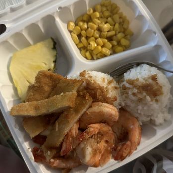 Aloha Shrimp - Garlic shrimp (with rest of chicken) - Food Trucks Near Me - Hauula, Hawaii