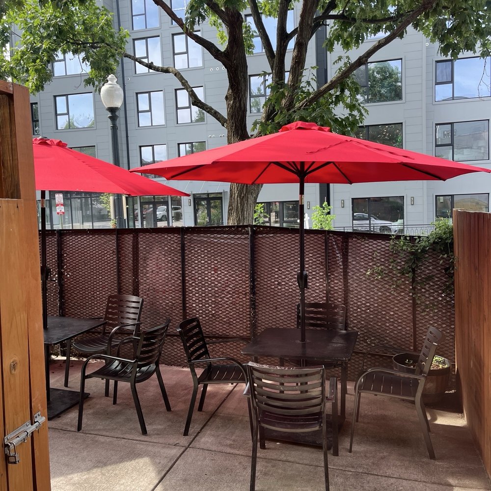 Büna Coffeehouse - Coffee & Tea Near Me - Washington, DC, District of Columbia