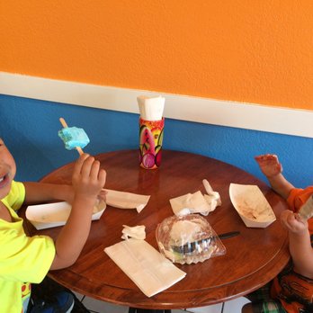 Mariscos Y Paletas Cancun - Happy customers! - Ice Cream & Frozen Yogurt Near Me - South Gate, California Mariscos Y Paletas Cancun - Happy customers! - Ice Cream & Frozen Yogurt Near Me - South Gate, California