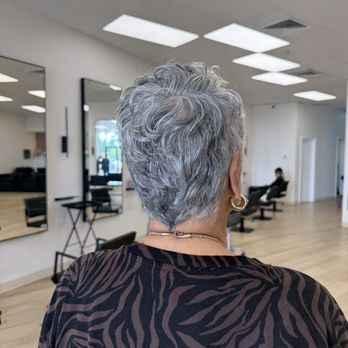 Beauty Illuminator - Women's Haircut - Hair Salons Near Me - Aiea, Hawaii Beauty Illuminator - Women's Haircut - Hair Salons Near Me - Aiea, Hawaii