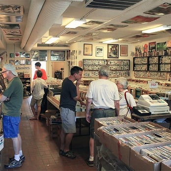 Val's Halla Records - Music & DVDs Near Me - Oak Park, Illinois Val's Halla Records - Music & DVDs Near Me - Oak Park, Illinois