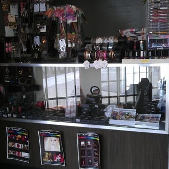 Elena's Beauty Station - Barbers Near Me Elena's Beauty Station - Barbers Near Me