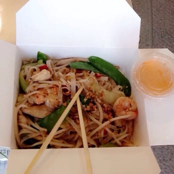 Pho - Chicken & Prawn Wok Fried Noodles - Vietnamese Near Me - Manchester, XGM Pho - Chicken & Prawn Wok Fried Noodles - Vietnamese Near Me - Manchester, XGM