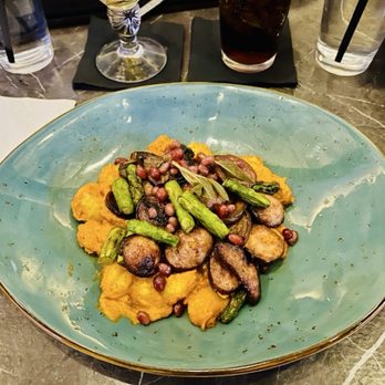 Skye Bar & Grill - American Near Me - Las Vegas, Nevada