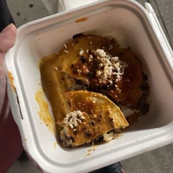 Birria-Landia UWS - Limita mulita w cheese - Food Trucks Near Me - New York, New York Birria-Landia UWS - Limita mulita w cheese - Food Trucks Near Me - New York, New York