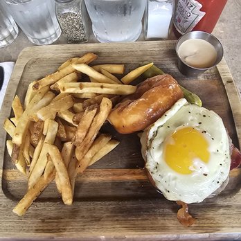 Standard Service - THE DANNY'S DONUT BURGER. - New American Near Me - Gainesville, Georgia