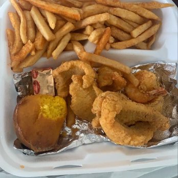 J Looney's - Fried Combo With Catfish (Plz Excuse It Was To Good To Not Eat Before Taking The Pic) - Cajun/Creole Near Me - Long Beach, California J Looney's - Fried Combo With Catfish (Plz Excuse It Was To Good To Not Eat Before Taking The Pic) - Cajun/Creole Near Me - Long Beach, California