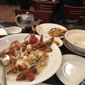 V Garden - 2.2 lb Live lobster Garlic Butter and herbs - Seafood Near Me - Kent, Washington V Garden - 2.2 lb Live lobster Garlic Butter and herbs - Seafood Near Me - Kent, Washington