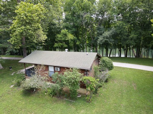 Parkers Hideaway On the White River by null