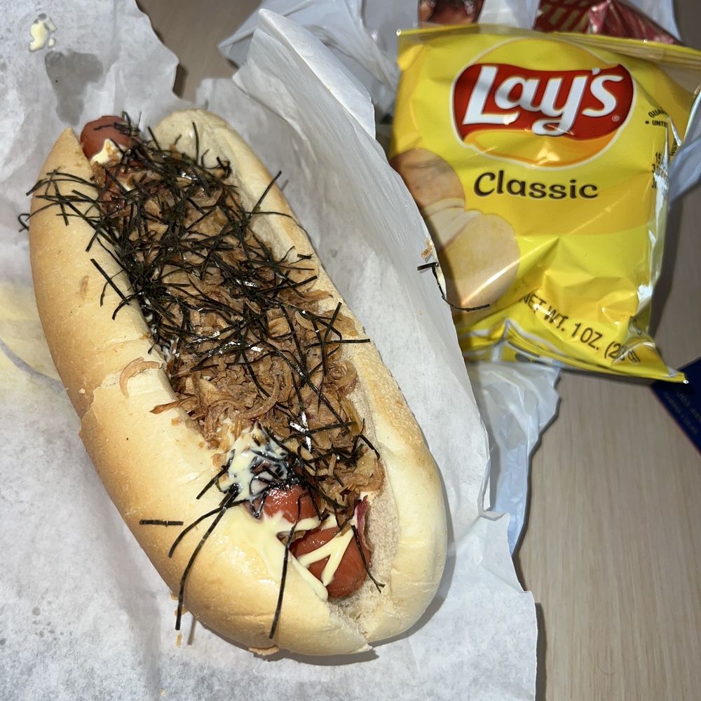 Japanese Hotdog came with chips. LOVED ! Japanese Hotdog came with chips. LOVED !