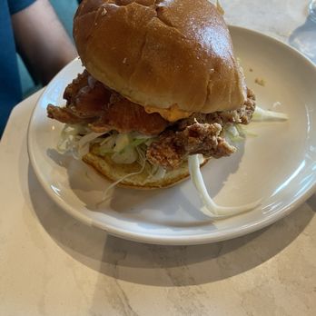 Starling - Fried Chicken Sandwich - Desserts Near Me - Edina, Minnesota Starling - Fried Chicken Sandwich - Desserts Near Me - Edina, Minnesota