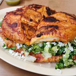 Tortas Chilangas “El Abuelo” - Pambazo