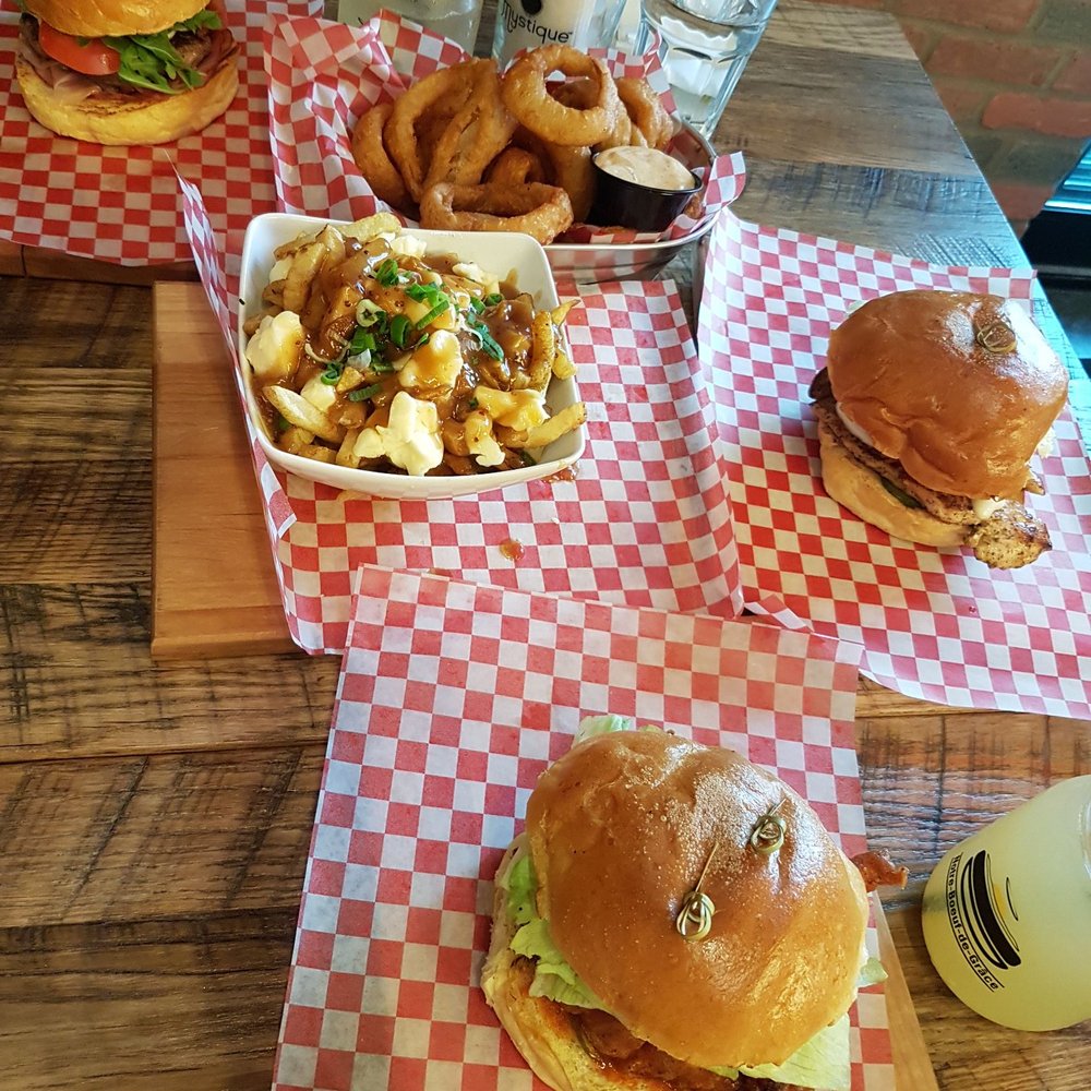 Notre-Boeuf-de-Grâce - Burgers Near Me - Montreal, Quebec Notre-Boeuf-de-Grâce - Burgers Near Me - Montreal, Quebec