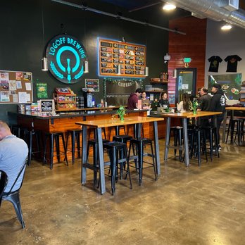LogOff Brewing - Main area, decorated with some St.Patrick's day things! - Breweries Near Me - Rancho Cordova, California LogOff Brewing - Main area, decorated with some St.Patrick's day things! - Breweries Near Me - Rancho Cordova, California