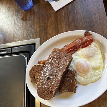 Slappy Cakes - Banana bread eggs Benedict with bacon & eggs were delicious!!! - Breakfast & Brunch Near Me - Lahaina, Hawaii Slappy Cakes - Banana bread eggs Benedict with bacon & eggs were delicious!!! - Breakfast & Brunch Near Me - Lahaina, Hawaii