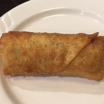 Chen's - Egg rolls are huge and crispy and have great flavor. - Chinese Near Me - Buford, Georgia