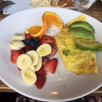 Dunya Bistro - Polk omelette with bacon avocado and parsley. - Mediterranean Near Me - San Francisco, California