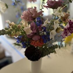 Absolutely beautiful locally grown bouquet. Would happily repeat this purchase.