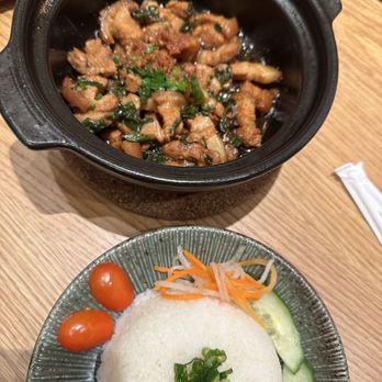 An Nam - PORK BELLY - CLAYPOT - Vietnamese Near Me - Somerville, Massachusetts An Nam - PORK BELLY - CLAYPOT - Vietnamese Near Me - Somerville, Massachusetts