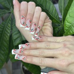 Lakeview Nail & Spa - Love the design