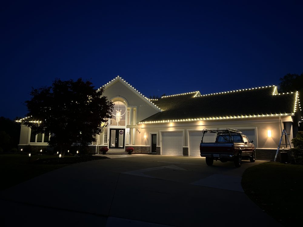 ROCHESTER CHRISTMAS LIGHTING Updated April 2024 Request a Quote